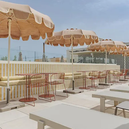Malvarrosa Plaza By Intelier Hotel 4*
