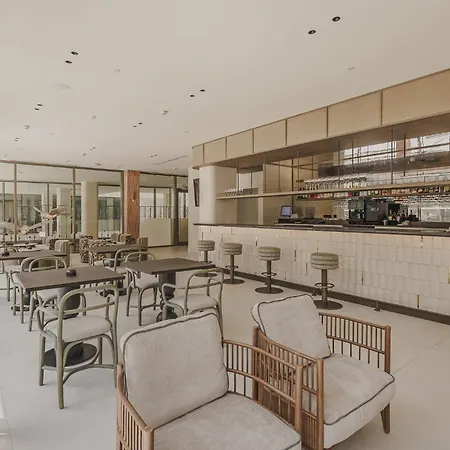 호텔 Intelier Malvarrosa Plaza 4*