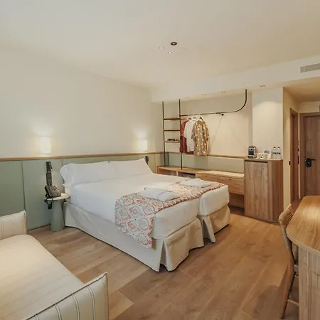 호텔 Malvarrosa Plaza By Intelier 4*