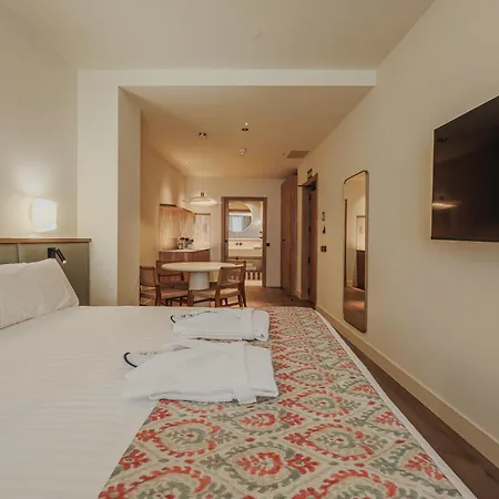 Hotel Malvarrosa Plaza By Intelier 4*