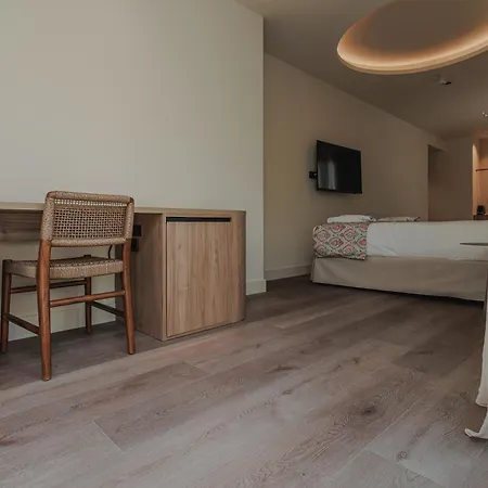 Malvarrosa Plaza By Intelier Hotel