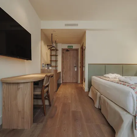Hotel Malvarrosa Plaza By Intelier
